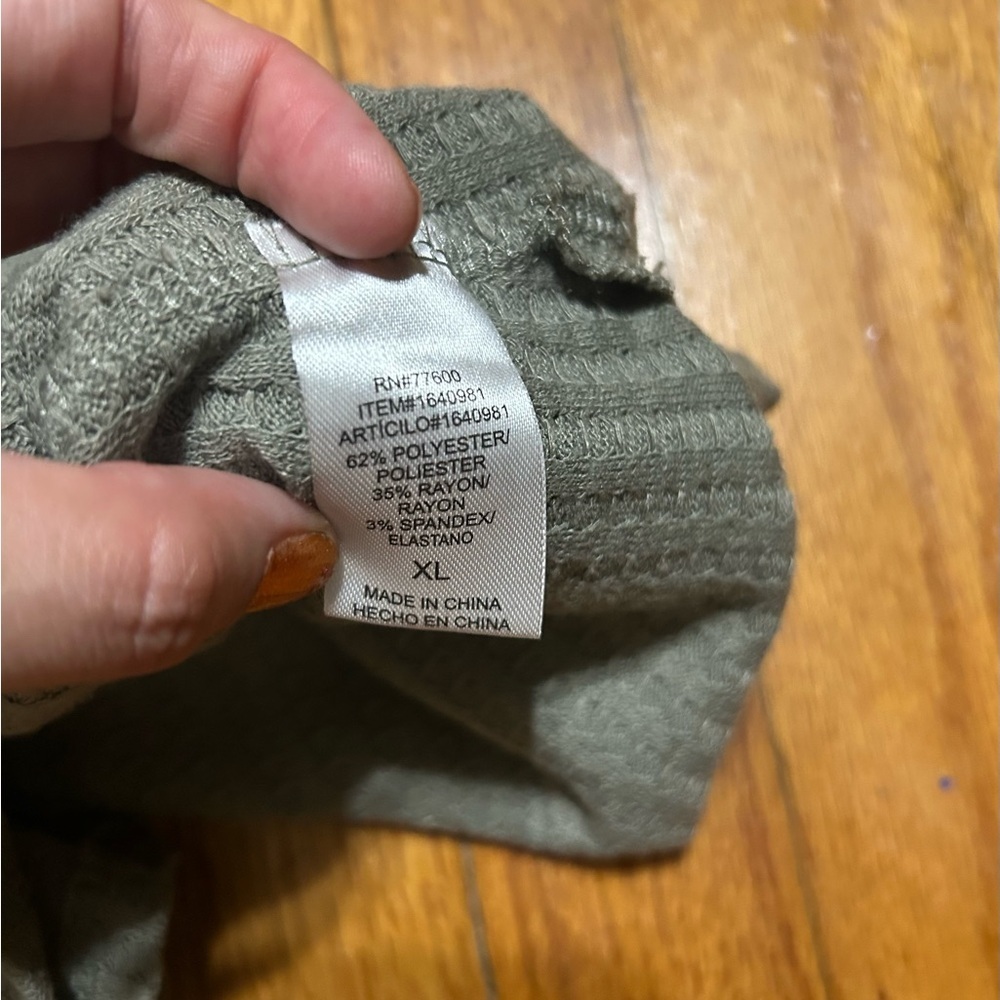 Chaser Women's Long Sleeve Waffle Knit Thermal Top Green Size XL - Picture 6 of 7